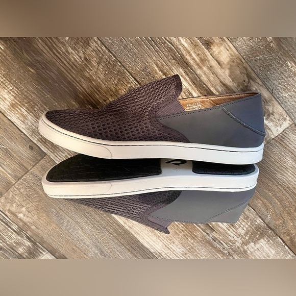 Olukai Pehuea Women's Size 8 W Gray Slip On Sneaker Shoes - Picture 5 of 7